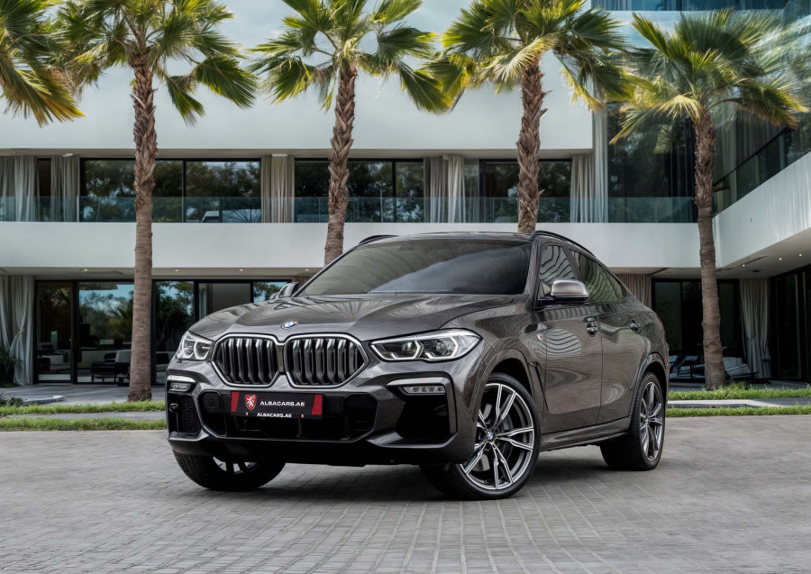 BMW X6 M50i