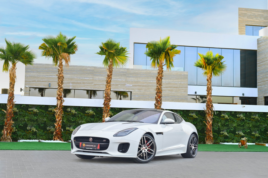 Jaguar F-Type P300 R-Dynamic