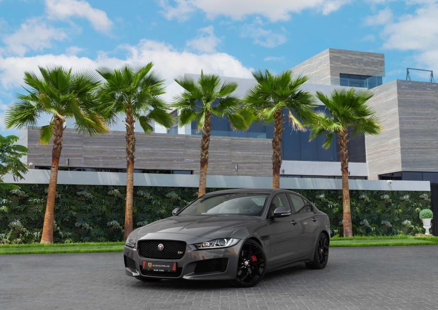 Jaguar XE R-Sport