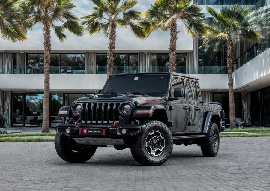 Jeep Gladiator Sand Runner