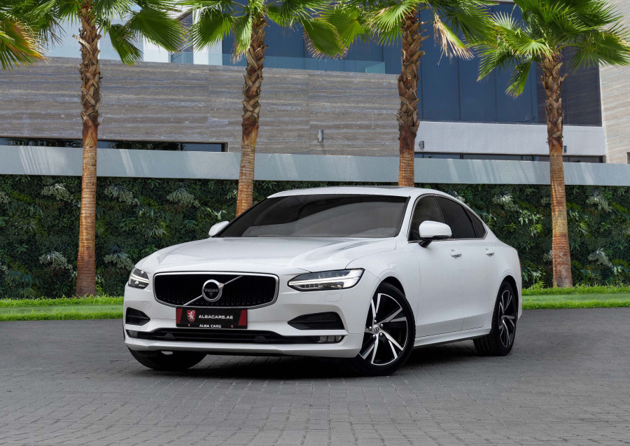 Volvo S90 Momentum