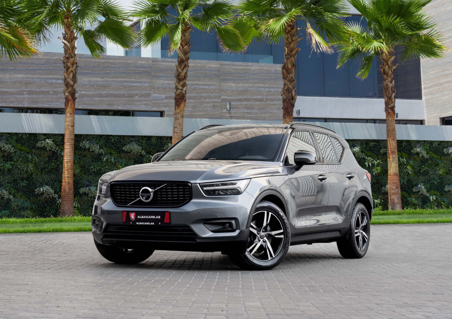 Volvo XC40 R DESIGN