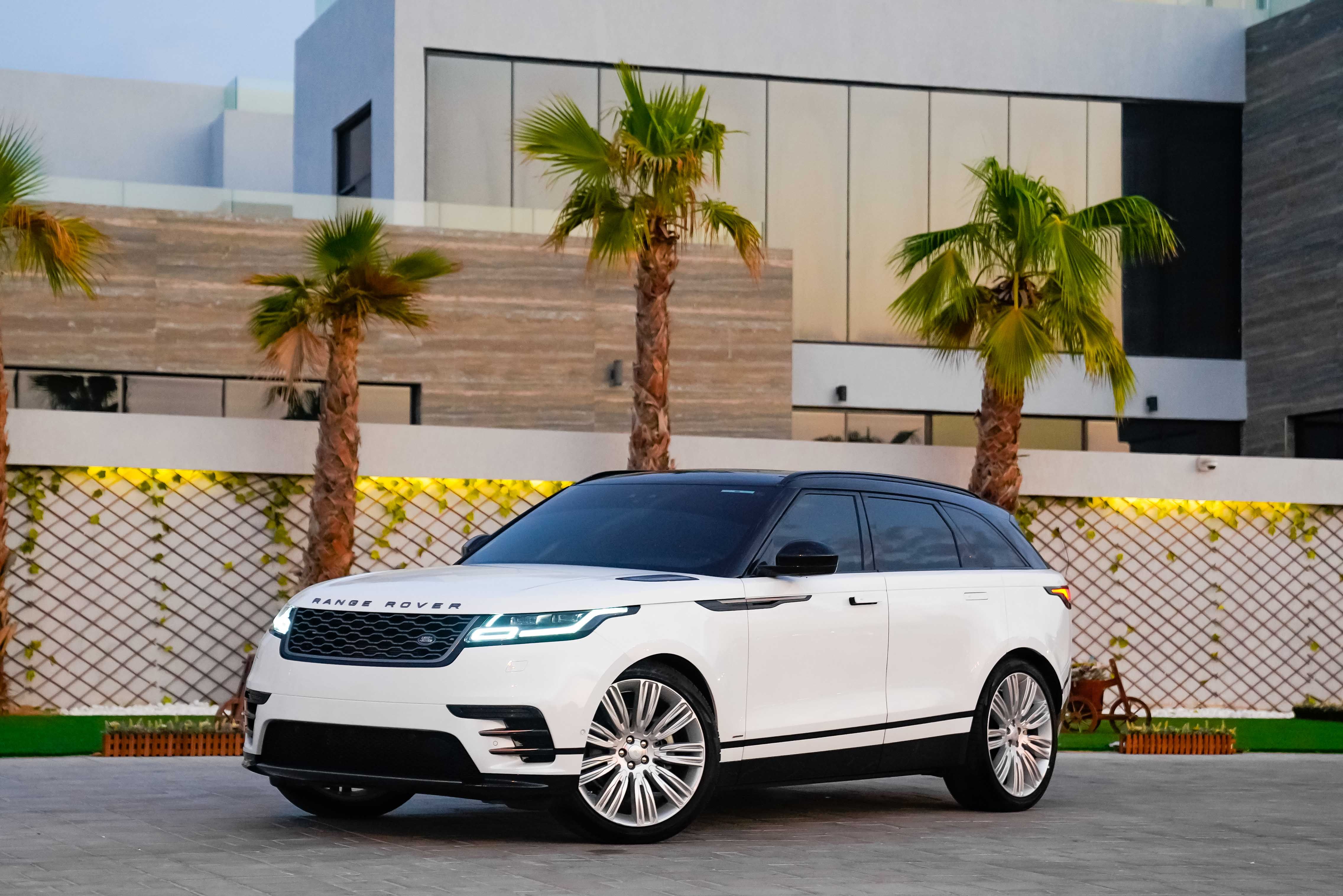 range-rover-velar-p300-hse-r-dynamic